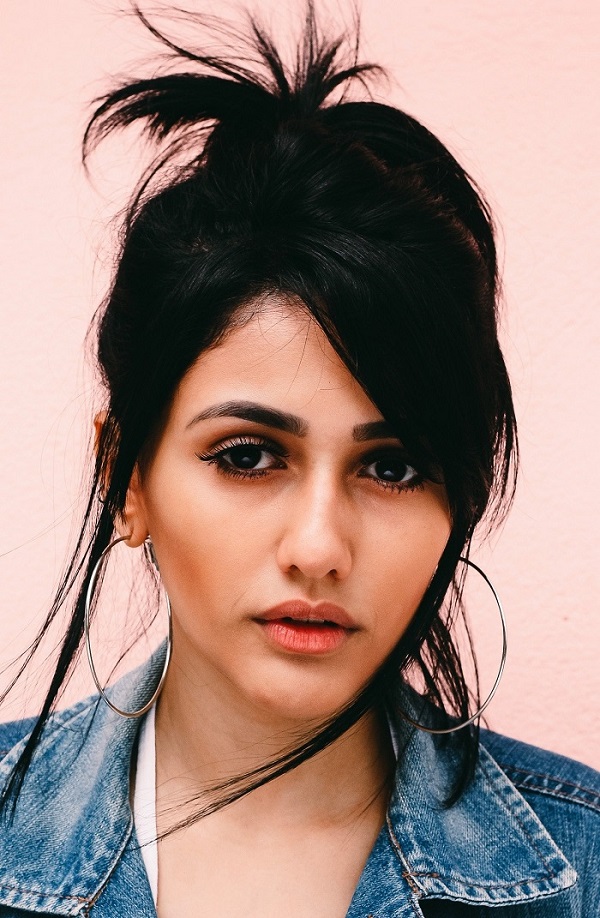 Midface Rejuvenation by Injecting Fillers