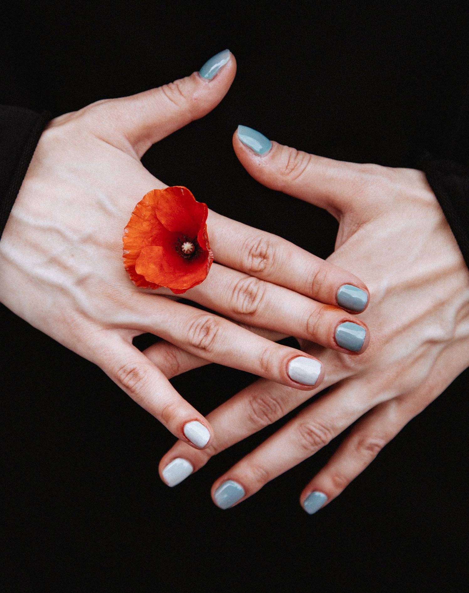 How to make your hands look younger?