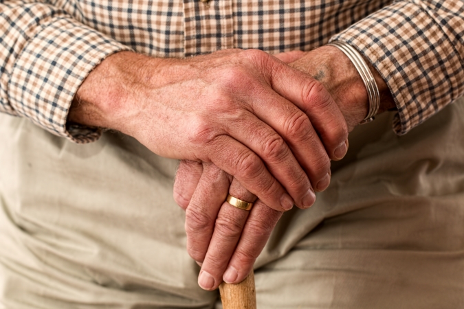 Signs Of Aging Hands And How To Treat Them